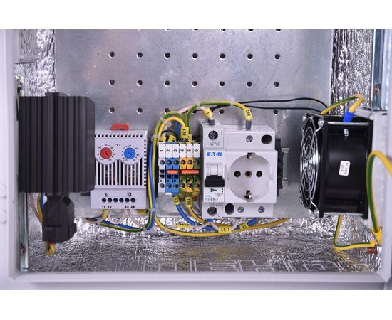  Шкаф серверный ЦМО Эконом (ШТВ-НЭ-5.5.25-3ААА-Т2) 9U 500x250мм пер.дв.стал.лист задн.дв.спл.стал.лист несъемные серый 220мм 17кг 500мм IP66 уличный вс 