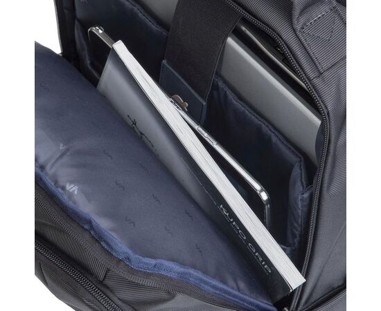  Рюкзак для ноутбука 15.6" Riva 8262 черный полиэстер 